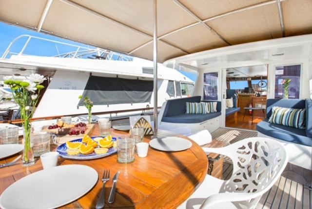 Charming Boat In Barcelona - Perfect Getaway Hotell Sant Adria de Besos Eksteriør bilde